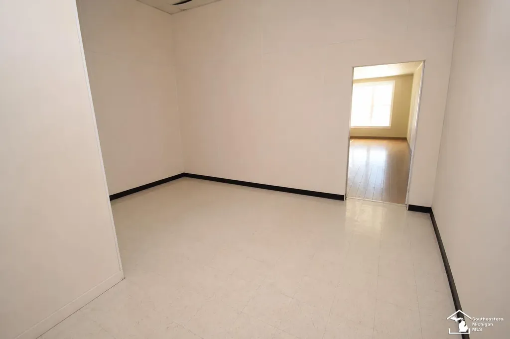 37272 Huron River Drive Huron Charter Township MI 48164