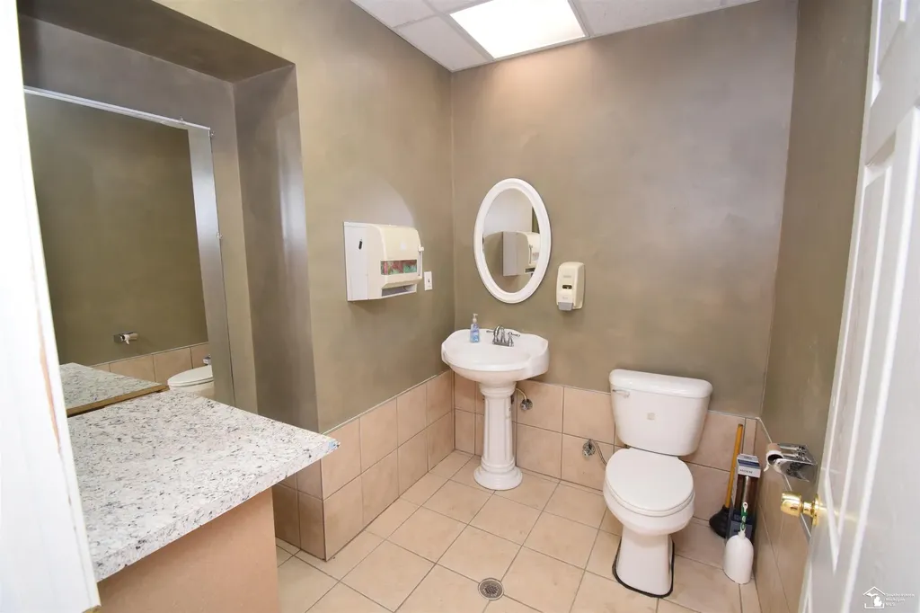 37272 Huron River Drive Huron Charter Township MI 48164