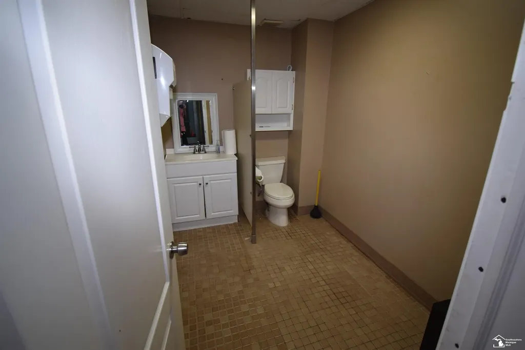 37272 Huron River Drive Huron Charter Township MI 48164