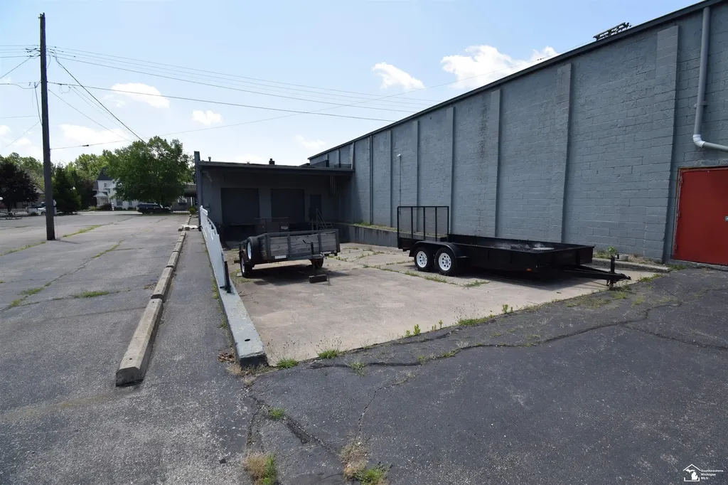 37272 Huron River Drive Huron Charter Township MI 48164