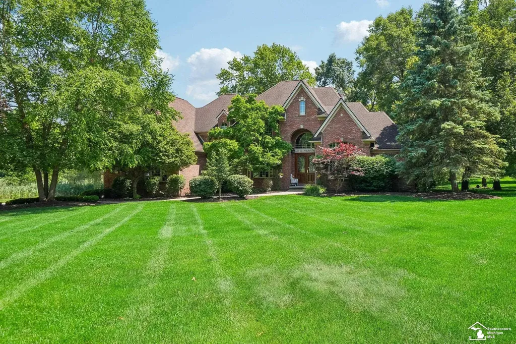 5322 N Meadow Court Salem Township MI 48105
