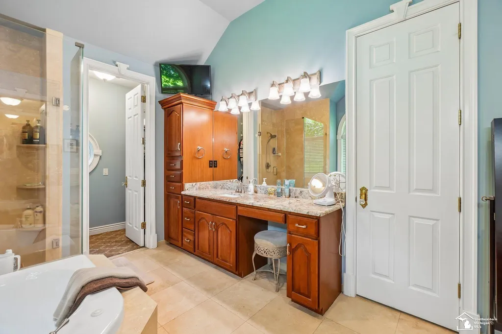 5322 N Meadow Court Salem Township MI 48105