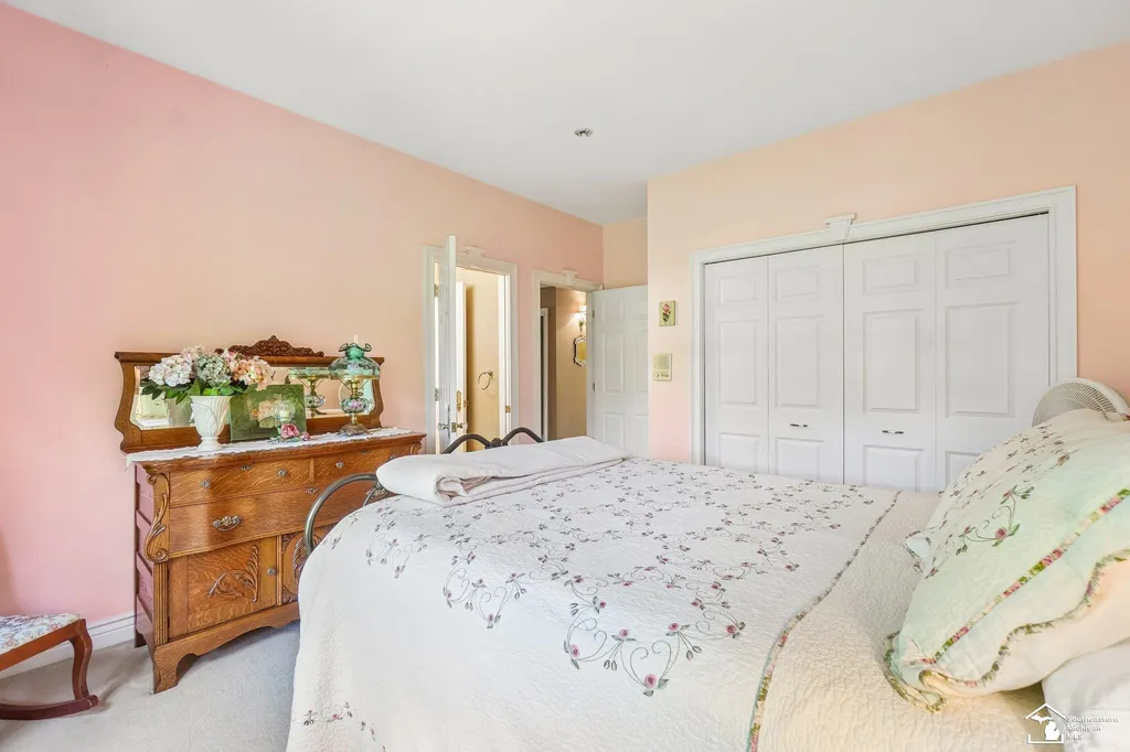 5322 N Meadow Court Salem Township MI 48105
