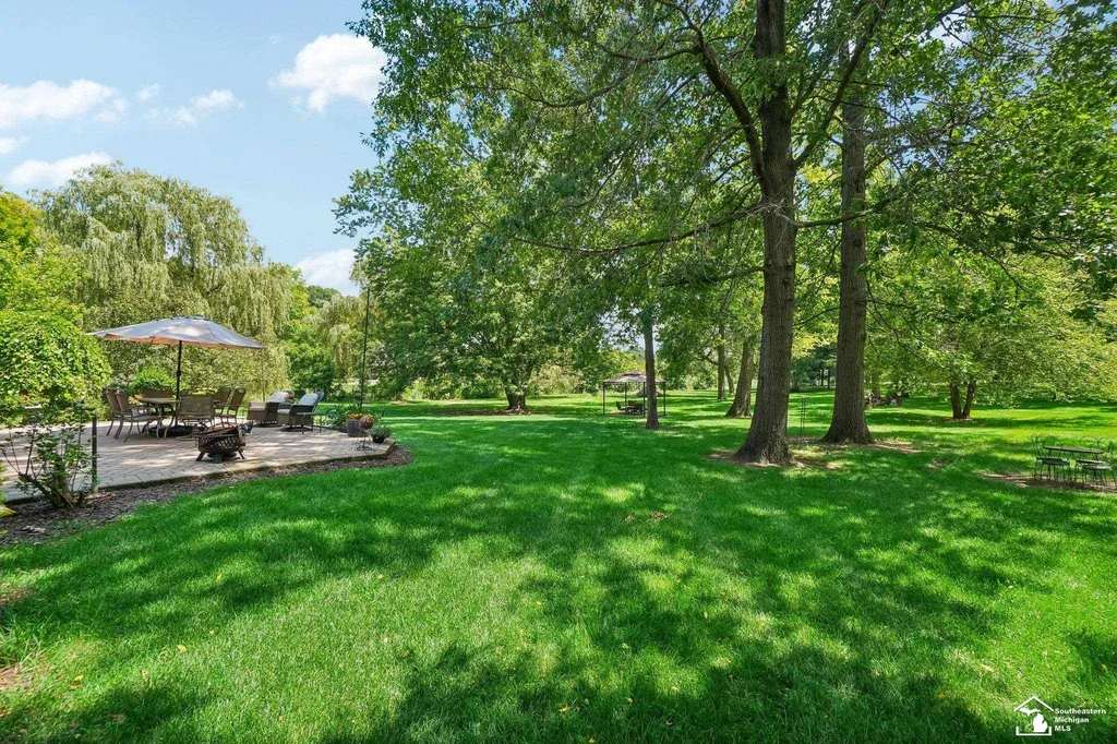 5322 N Meadow Court Salem Township MI 48105