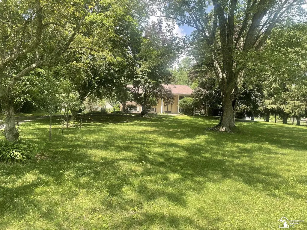 2998 Consear Road Bedford Township MI 48144