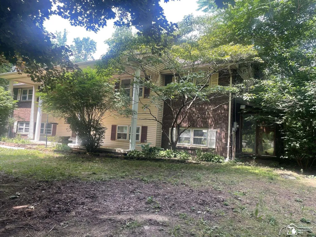 2998 Consear Road Bedford Township MI 48144