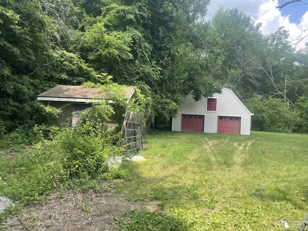 2998 Consear Road Bedford Township MI 48144