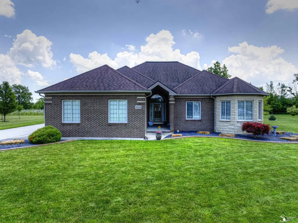 9539 Lazy Oak Drive Carleton Village MI 48117