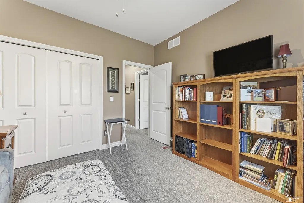 9539 Lazy Oak Drive Carleton Village MI 48117