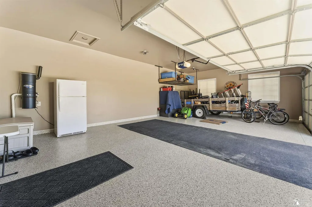 9539 Lazy Oak Drive Carleton Village MI 48117