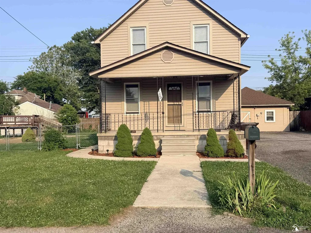 1003 Bacon Street Monroe Charter Township MI 48161