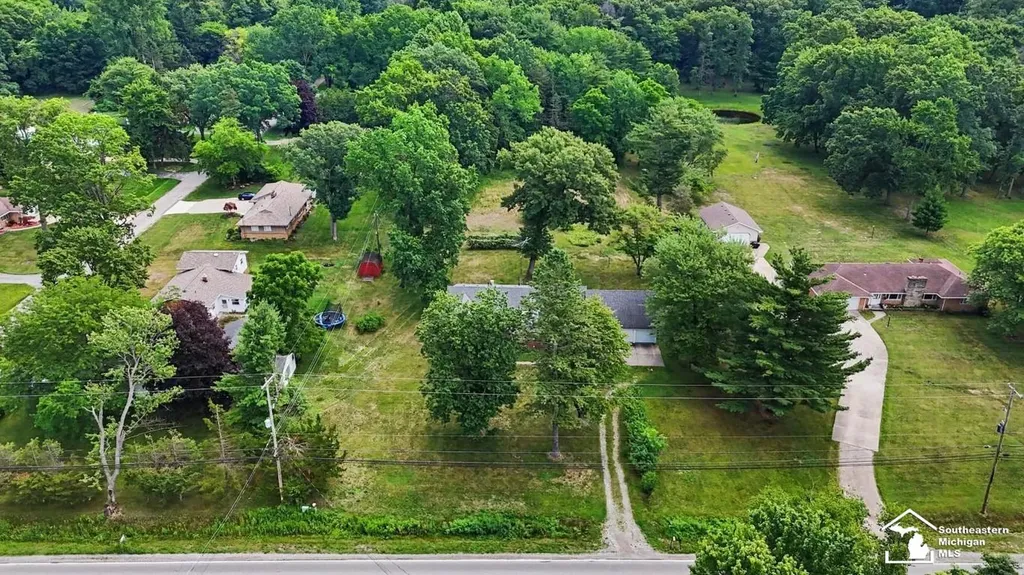 9506 Secor Road Bedford Township MI 48182