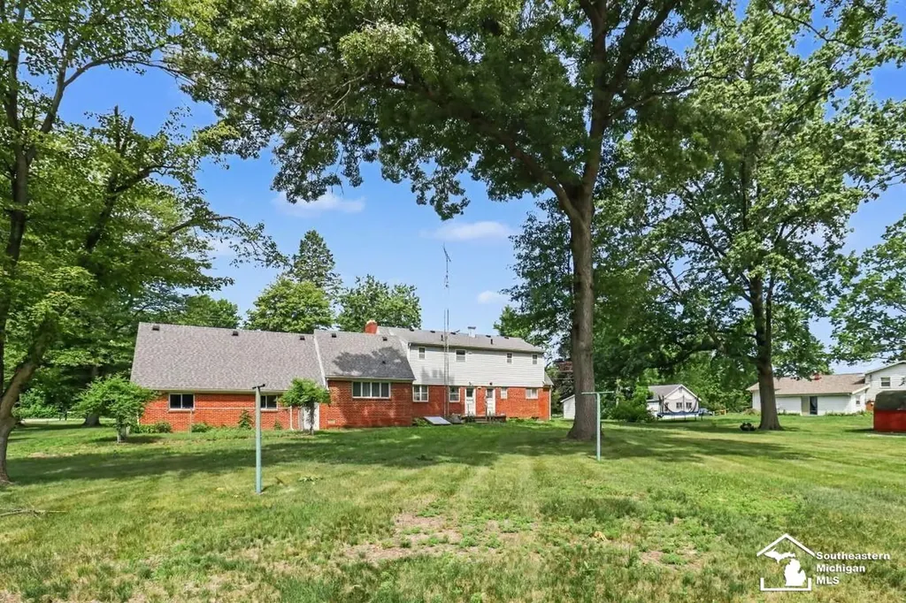 9506 Secor Road Bedford Township MI 48182