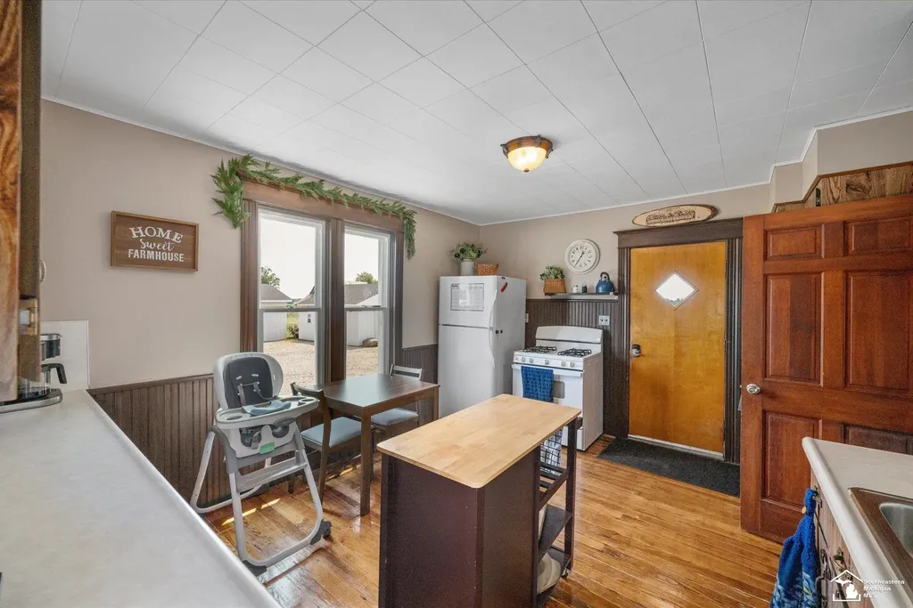 9515 Allison Road London Township MI 48159