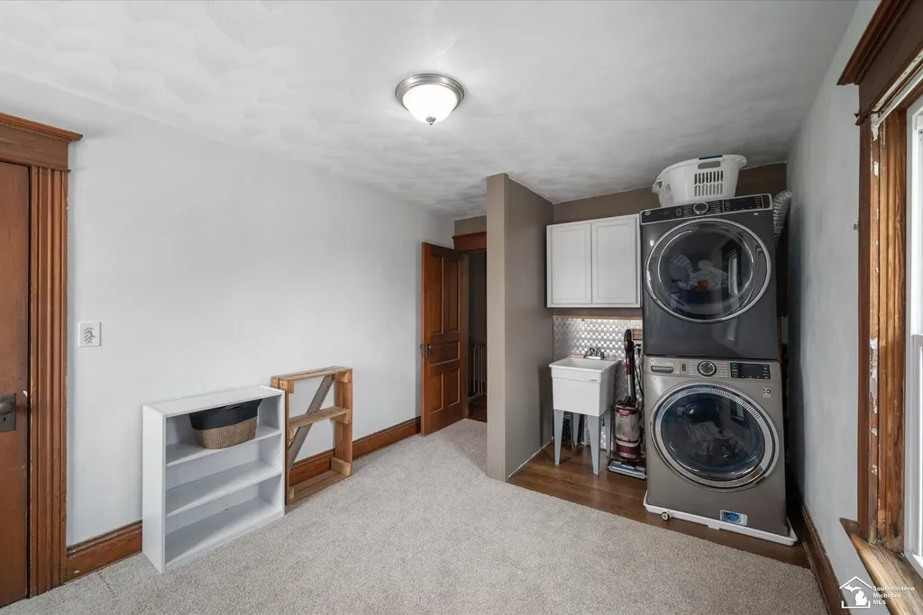 9515 Allison Road London Township MI 48159