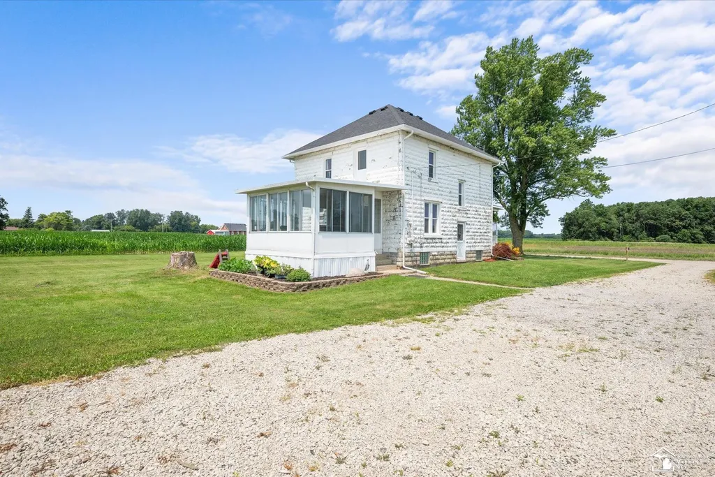 9515 Allison Road London Township MI 48159
