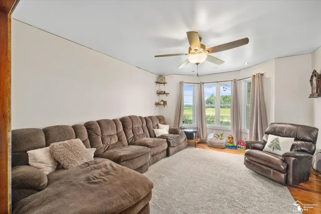 9515 Allison Road London Township MI 48159
