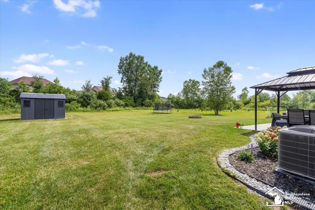 26835 Celtic Drive Flat Rock City MI 48134