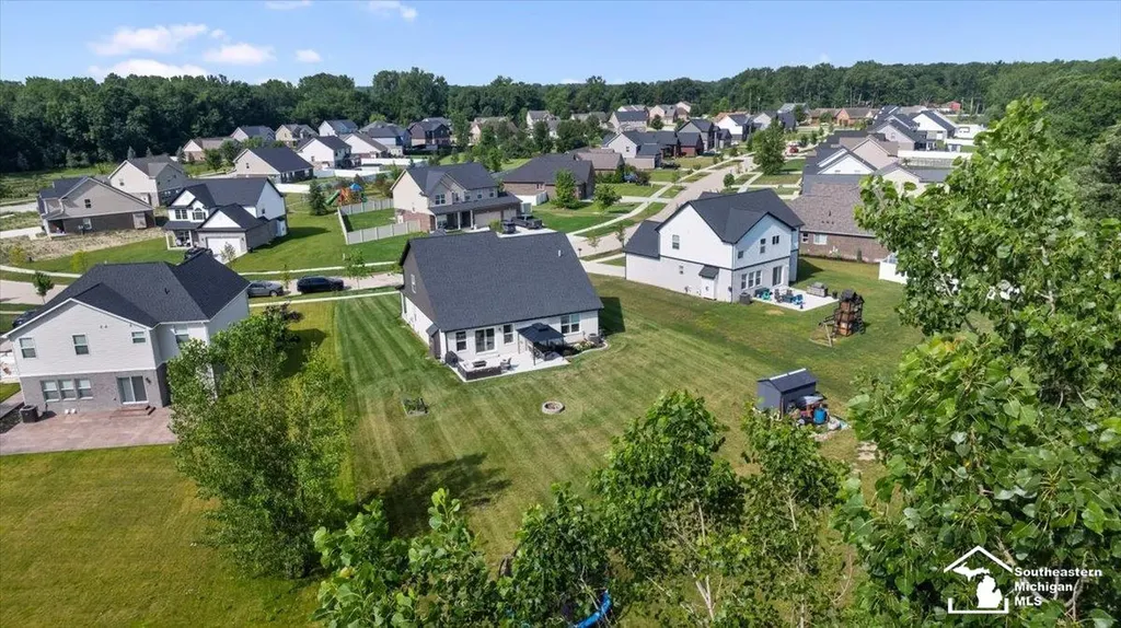 26835 Celtic Drive Flat Rock City MI 48134