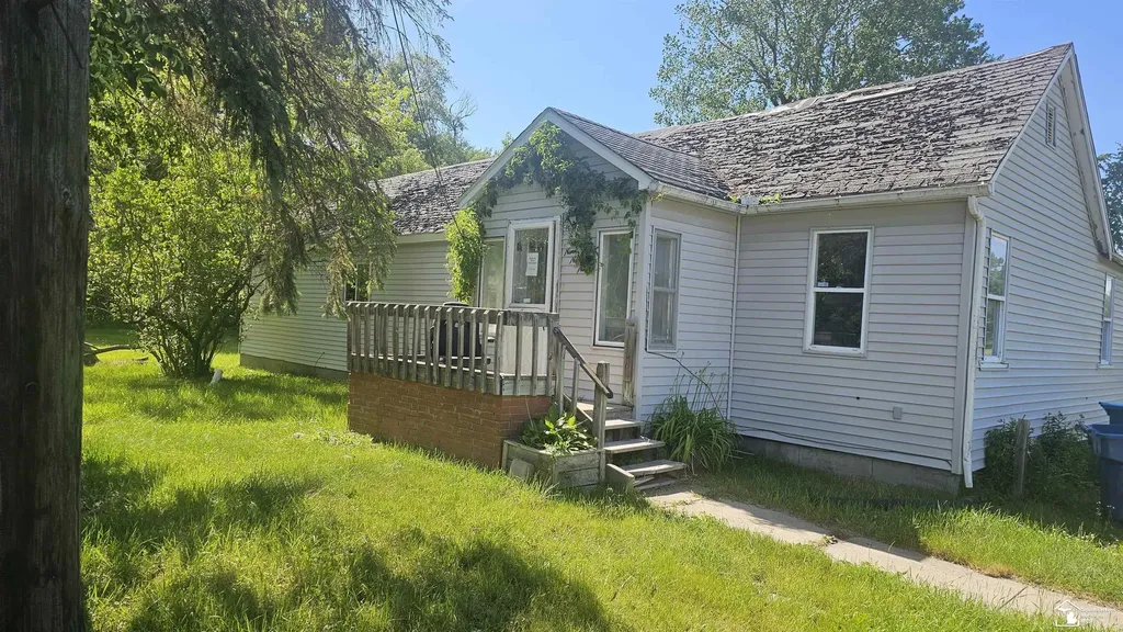 999 N Cass Avenue Vassar City MI 48768