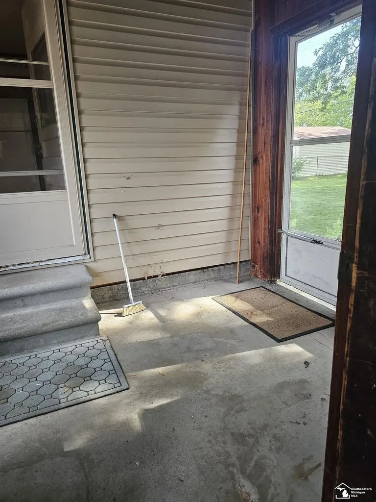 25425 Fairgrove Street Woodhaven City MI 48183