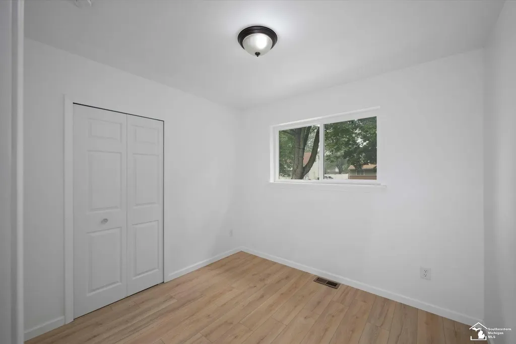 1152 Rambling Road Ypsilanti Charter Township MI 48198
