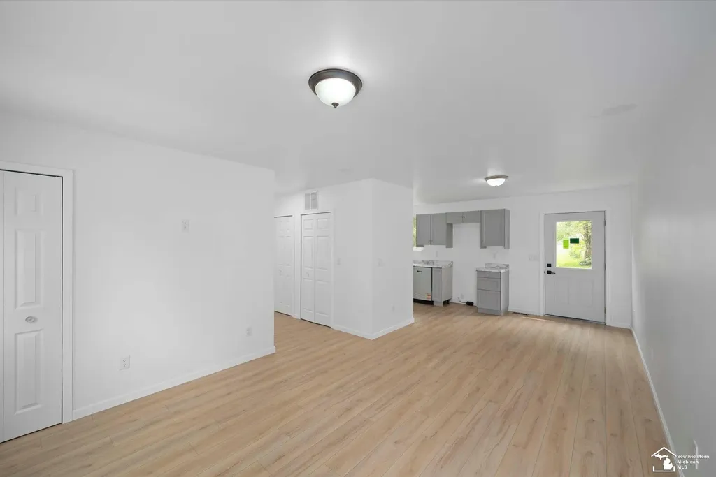 1152 Rambling Road Ypsilanti Charter Township MI 48198