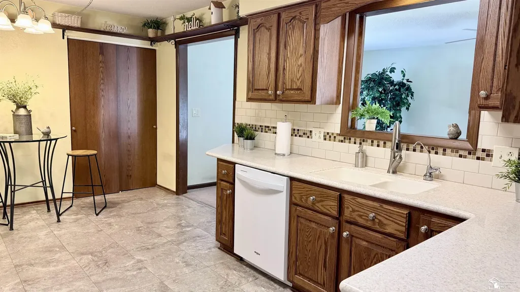 2038 Carisbrook Drive Bedford Township MI 48182