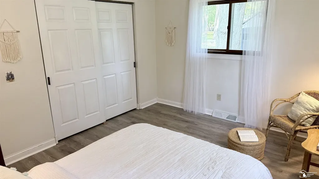 2038 Carisbrook Drive Bedford Township MI 48182