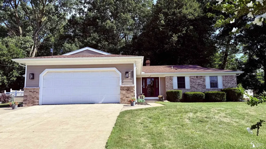 2038 Carisbrook Drive Bedford Township MI 48182
