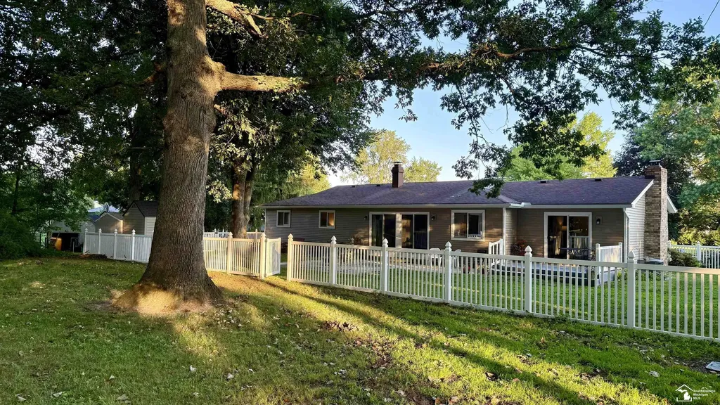 2038 Carisbrook Drive Bedford Township MI 48182
