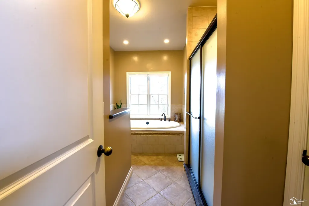 327 Pebble Beach Drive Frenchtown Township MI 48162