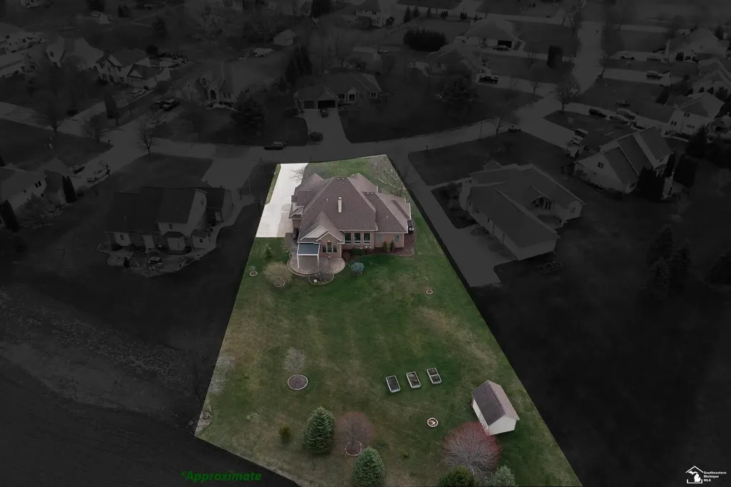 327 Pebble Beach Drive Frenchtown Township MI 48162