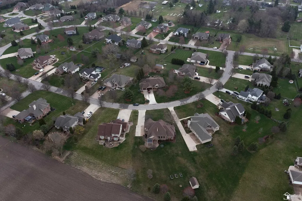 327 Pebble Beach Drive Frenchtown Township MI 48162