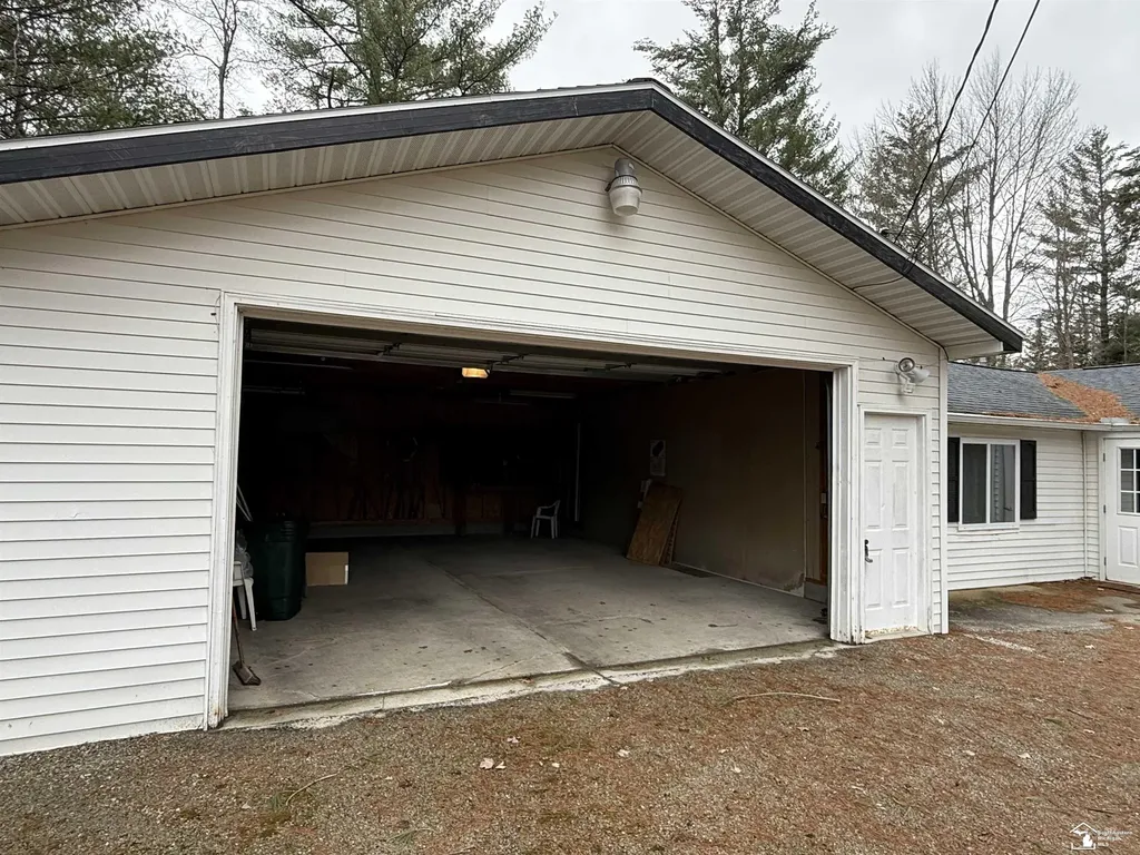 7798 Oak Road Richfield Township MI 48656