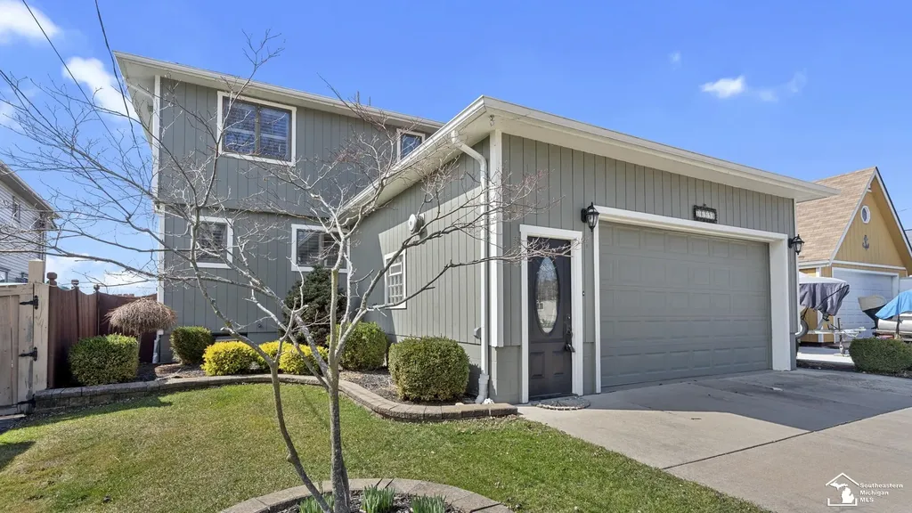 30990 Bayview Drive Gibraltar City MI 48173
