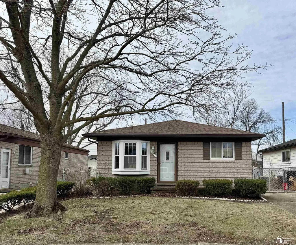 25920 Reeck Road Woodhaven City MI 48183