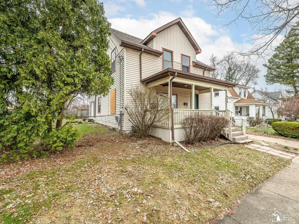 836 Lincoln Street Jackson City MI 49202