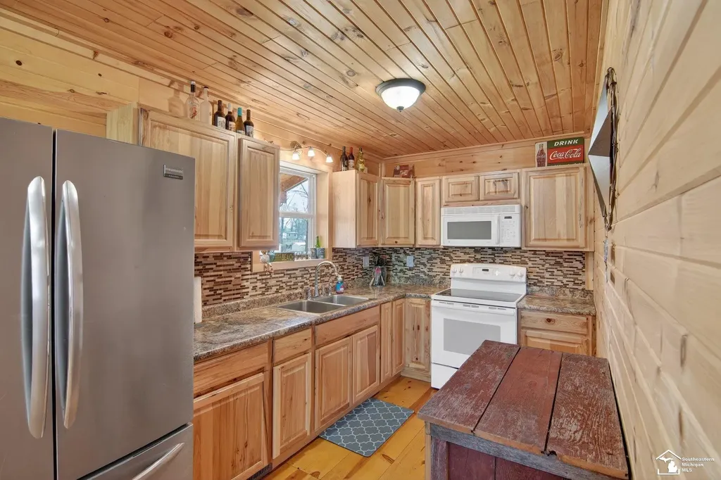 283 Fremont Road Algansee Township MI 49036