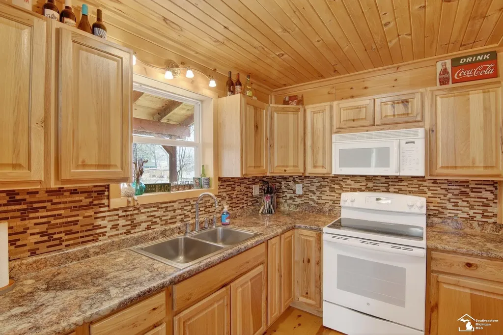 283 Fremont Road Algansee Township MI 49036
