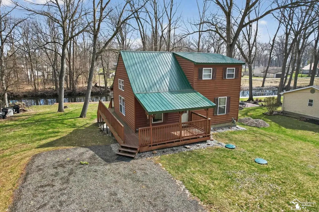 283 Fremont Road Algansee Township MI 49036