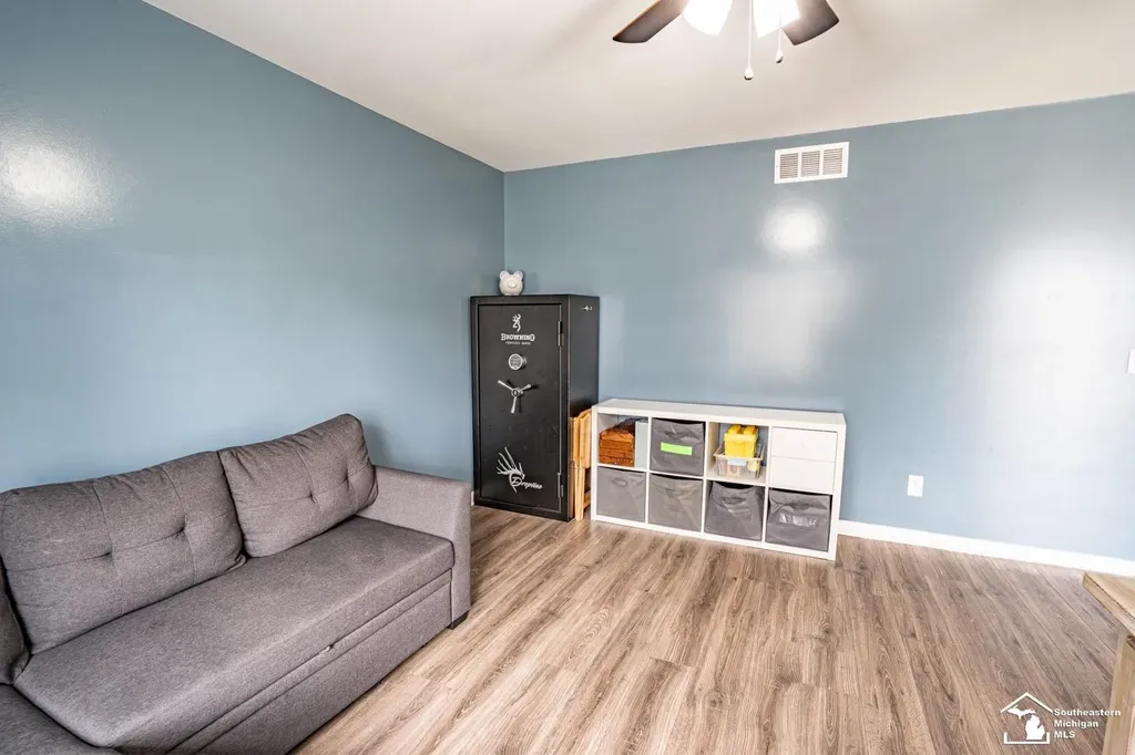 835 Golf Ridge Circle Dundee Village MI 48131