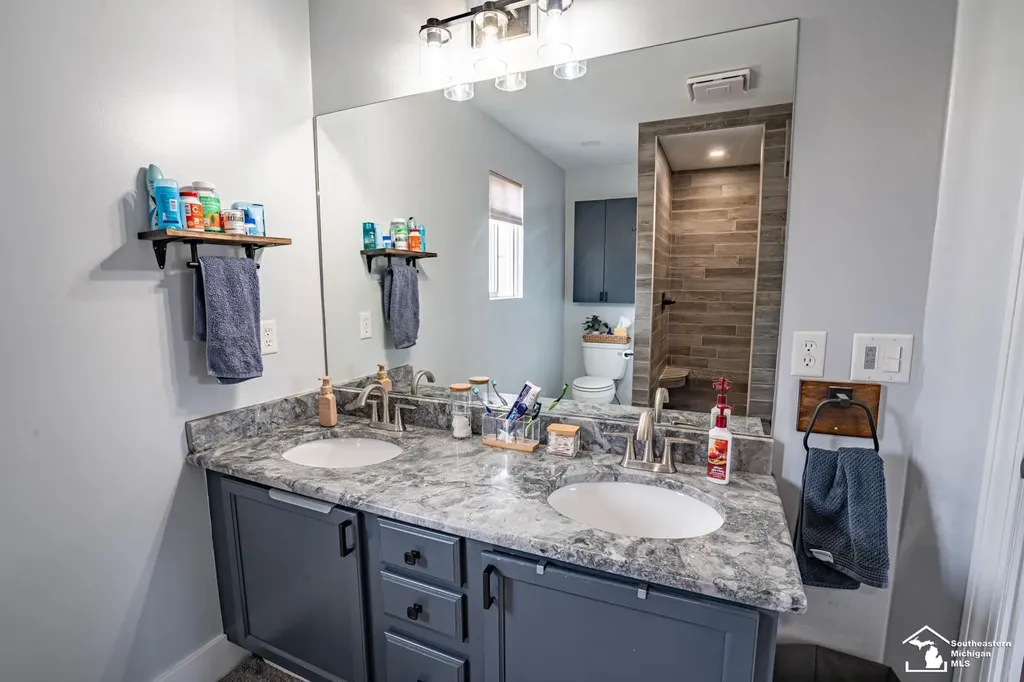 835 Golf Ridge Circle Dundee Village MI 48131