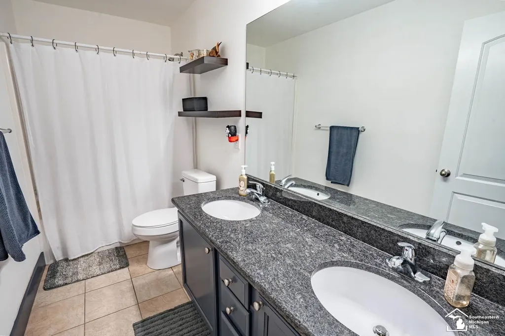 835 Golf Ridge Circle Dundee Village MI 48131