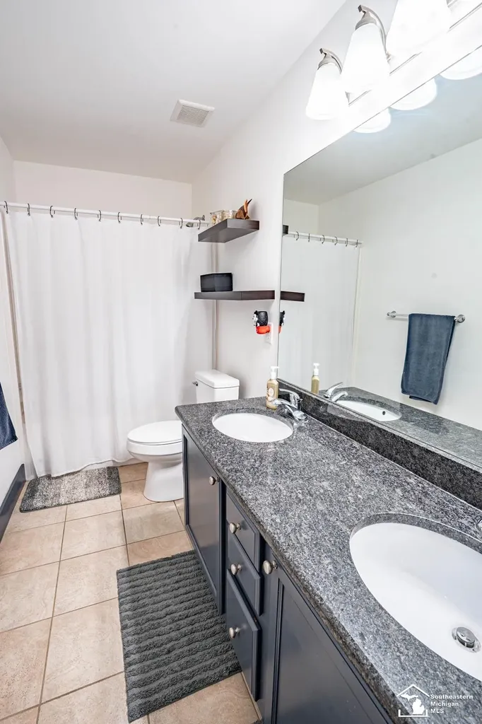 835 Golf Ridge Circle Dundee Village MI 48131