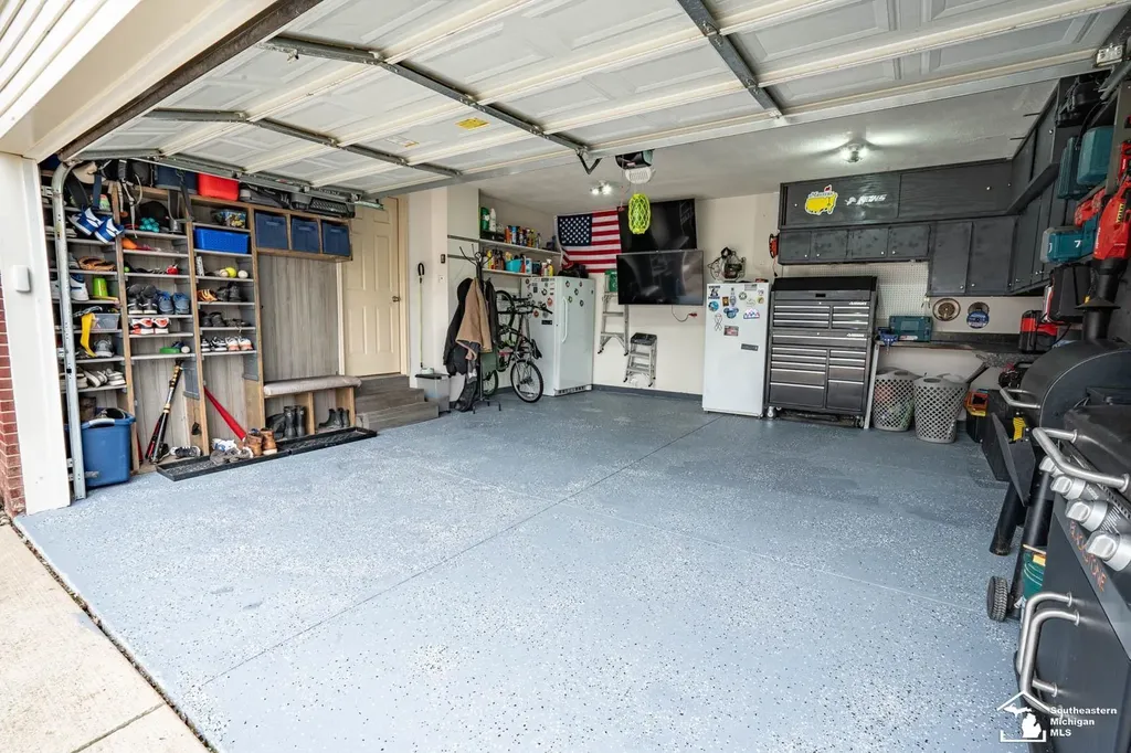 835 Golf Ridge Circle Dundee Village MI 48131