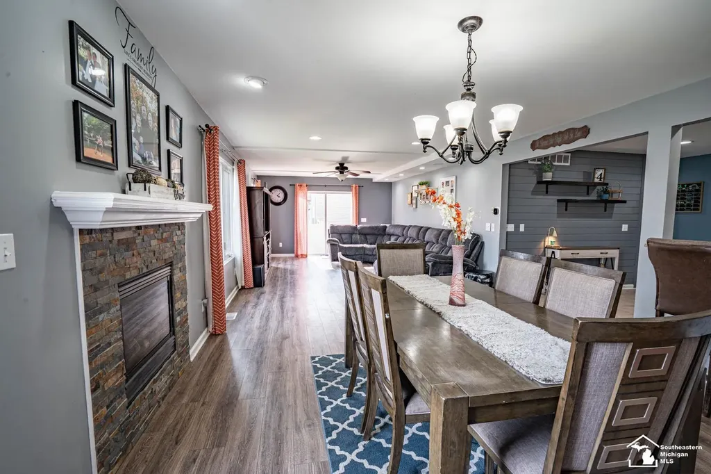 835 Golf Ridge Circle Dundee Village MI 48131