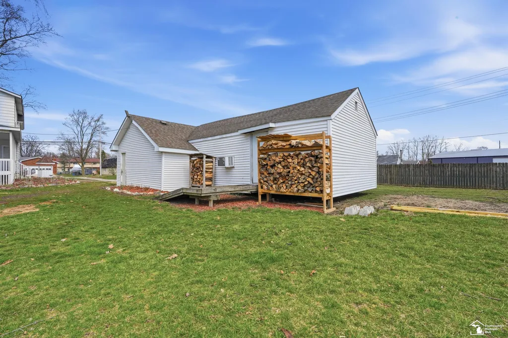 119 Redman Road Milan City MI 48160