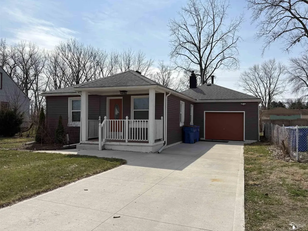 13910 Couwlier Avenue Warren City MI 48089