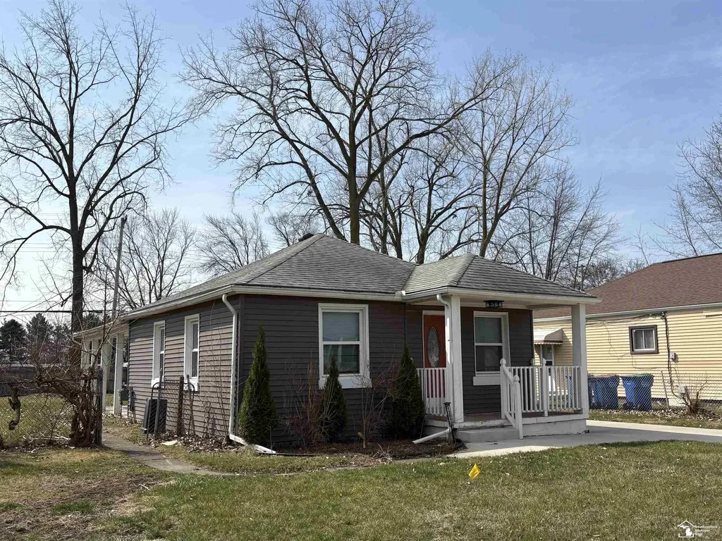 13910 Couwlier Avenue Warren City MI 48089